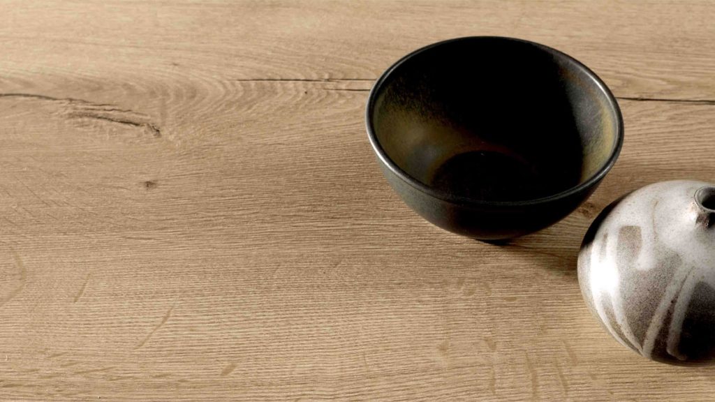 Versatile e Raffinato: Tavolino Trasformabile in Tavolo da Pranzo
