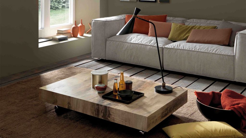 Polyvalent et raffiné : Table basse transformable en table à manger