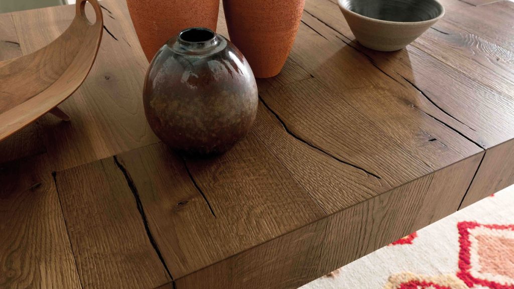 Polyvalent et raffiné : Table basse transformable en table à manger