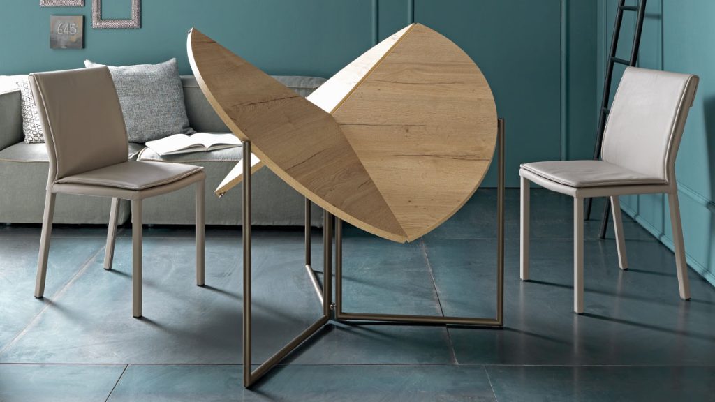 Versatile e Raffinato: Tavolino Trasformabile in Tavolo da Pranzo